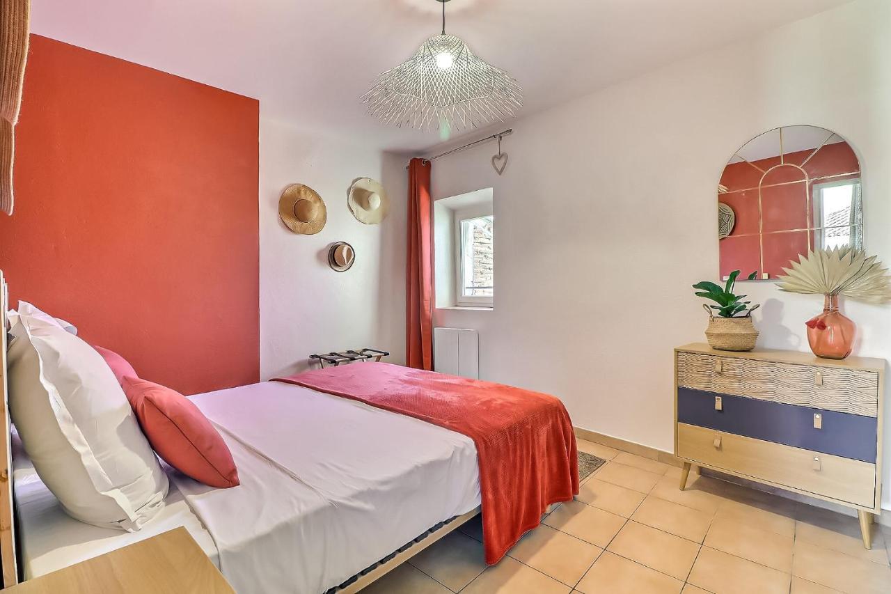 Le Regordane - Appartement 4 Personnes - Centre Wifi Cosy Saint-Gilles  Exteriér fotografie